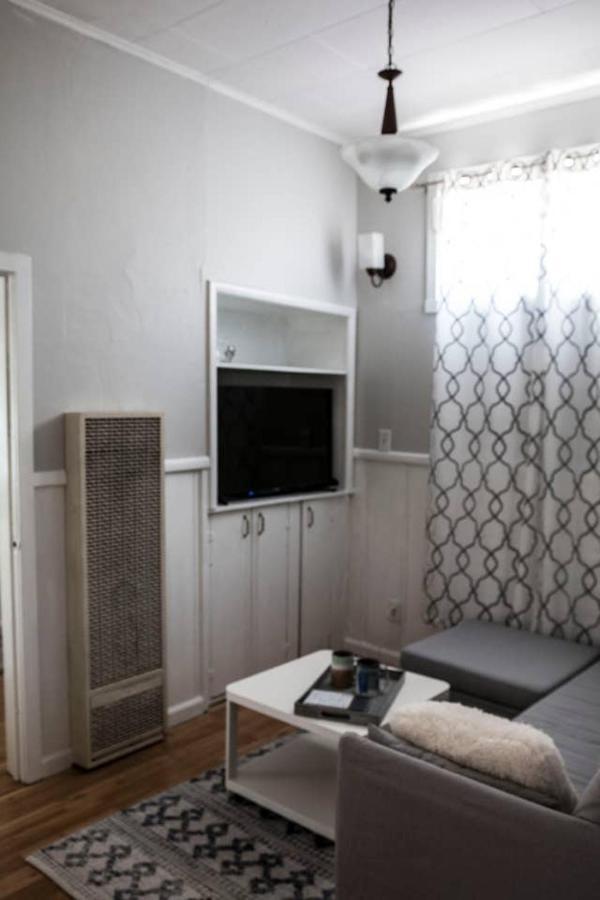 West End Neighborhood Cottage 산타 로사 외부 사진